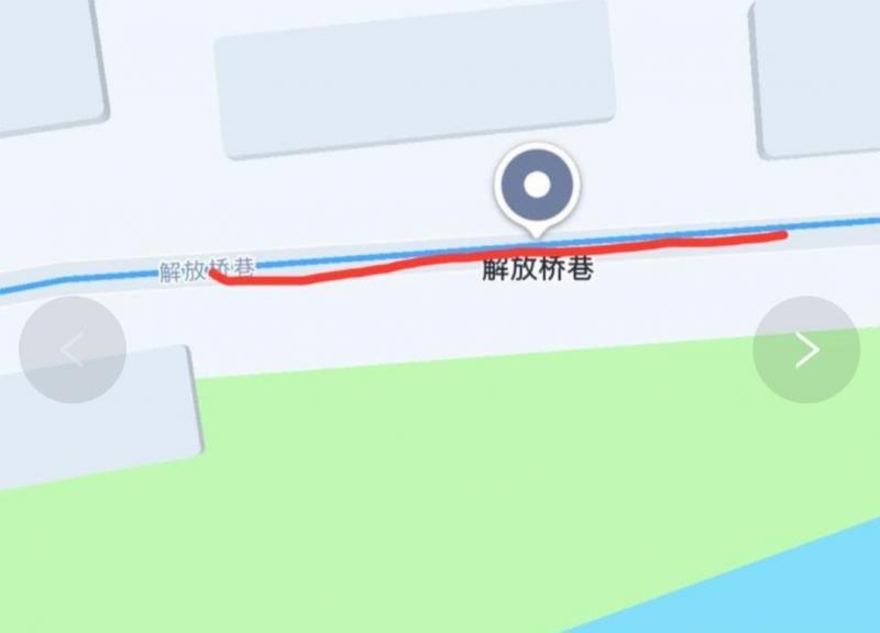 镇江解放桥巷靠近南门大街一侧玻